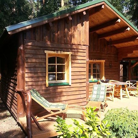 Holzhaus Waldwichtel Am Wald Und See Нойрупин Екстериор снимка